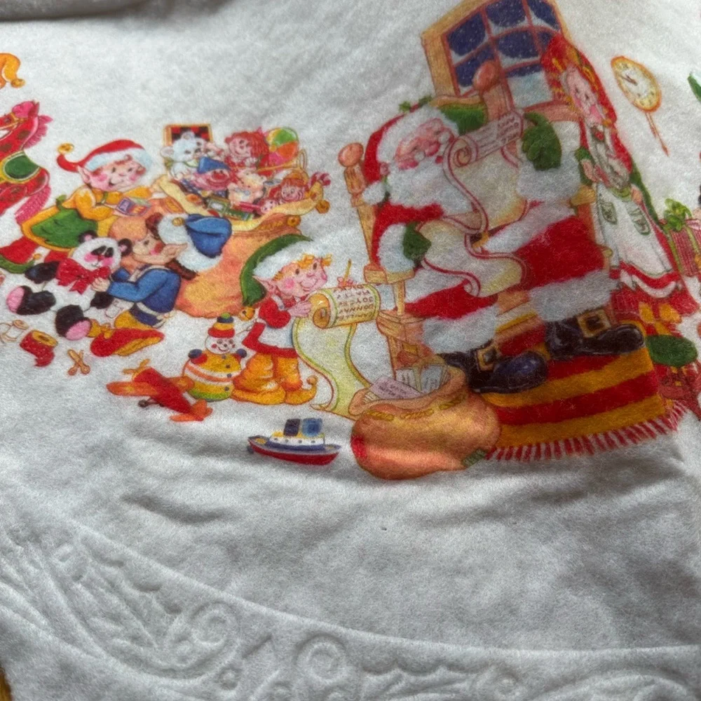 Vintage Christmas Tree Skirt Santa Elves Mrs. Claus. Felt Screen Print W…